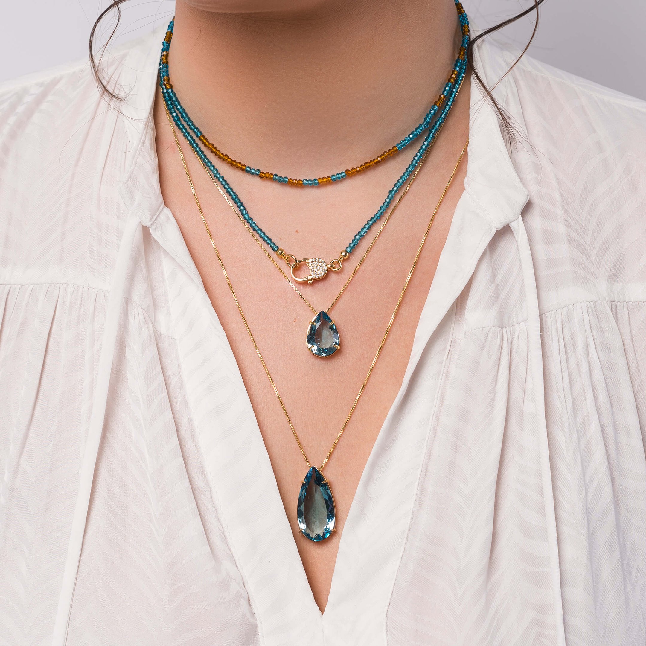 Choker Movimentos Cristais Topazio Banho Ouro 18k