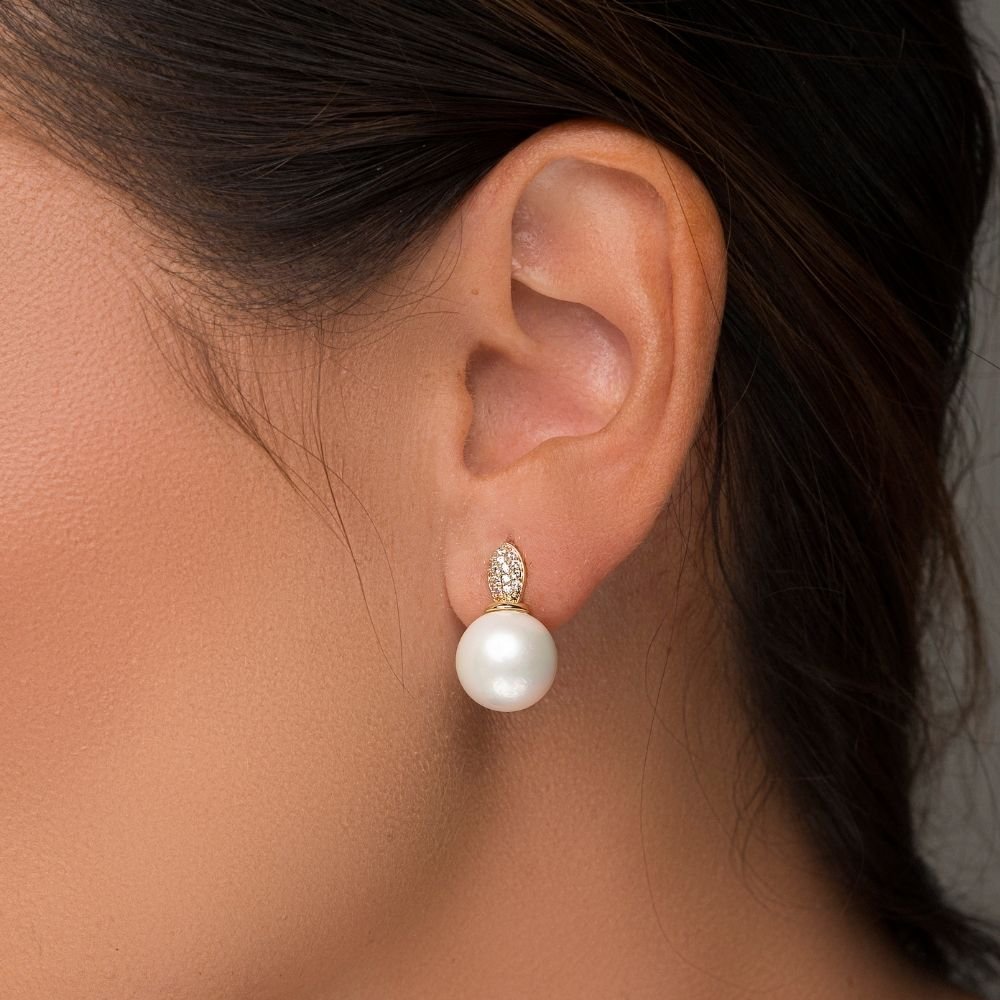 Brinco Essentials Microzirconias Perola Shell Banho Ouro 18k