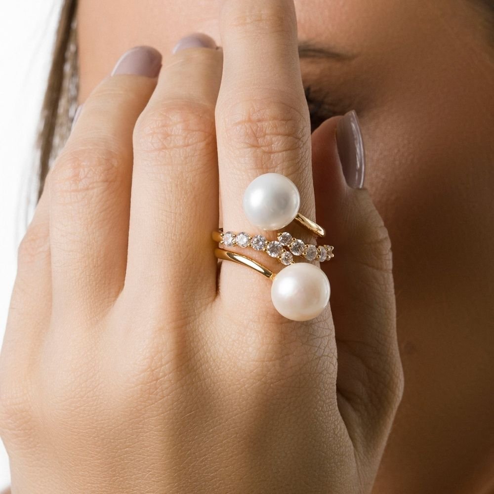 Anel Splendore Zirconias Com Perola Barroca Banho Ouro 18k