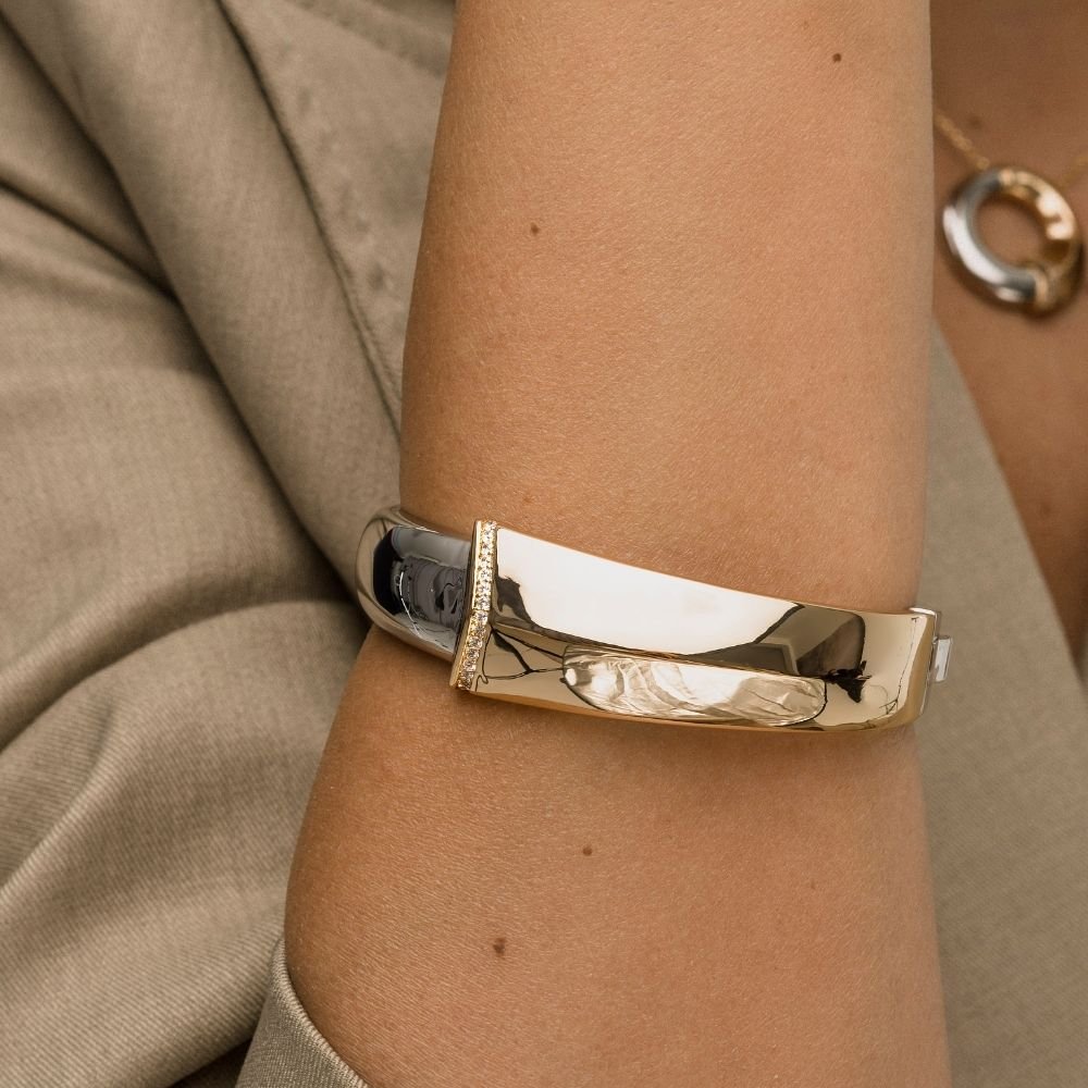Bracelete Dual Embrace Banho Ouro 18k