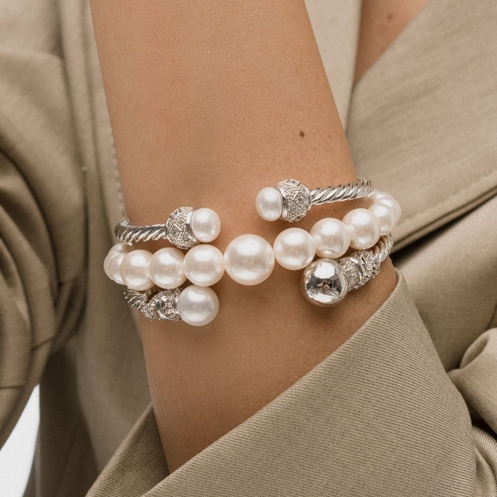 Bracelete Dual Oriente Com Perola Biwa Banho Rodio Branco