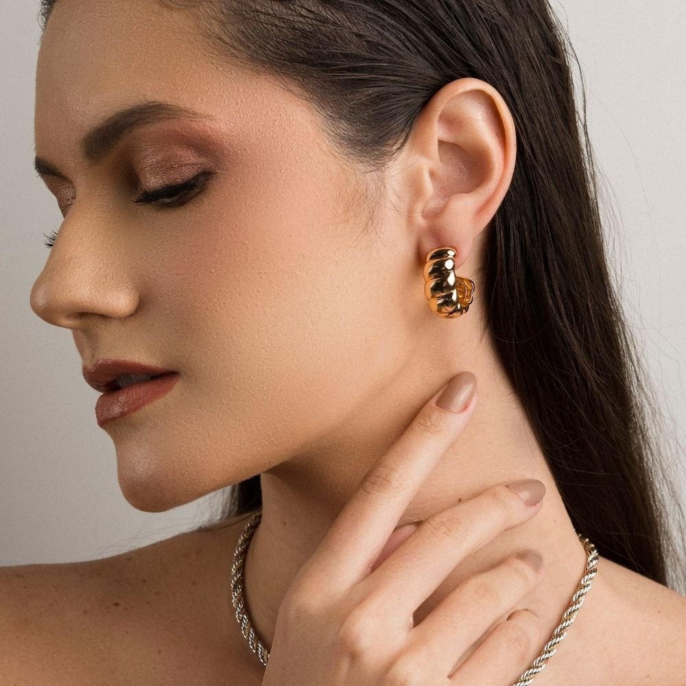 Brinco Singular Argola Canelada (P) Banho Ouro 18k
