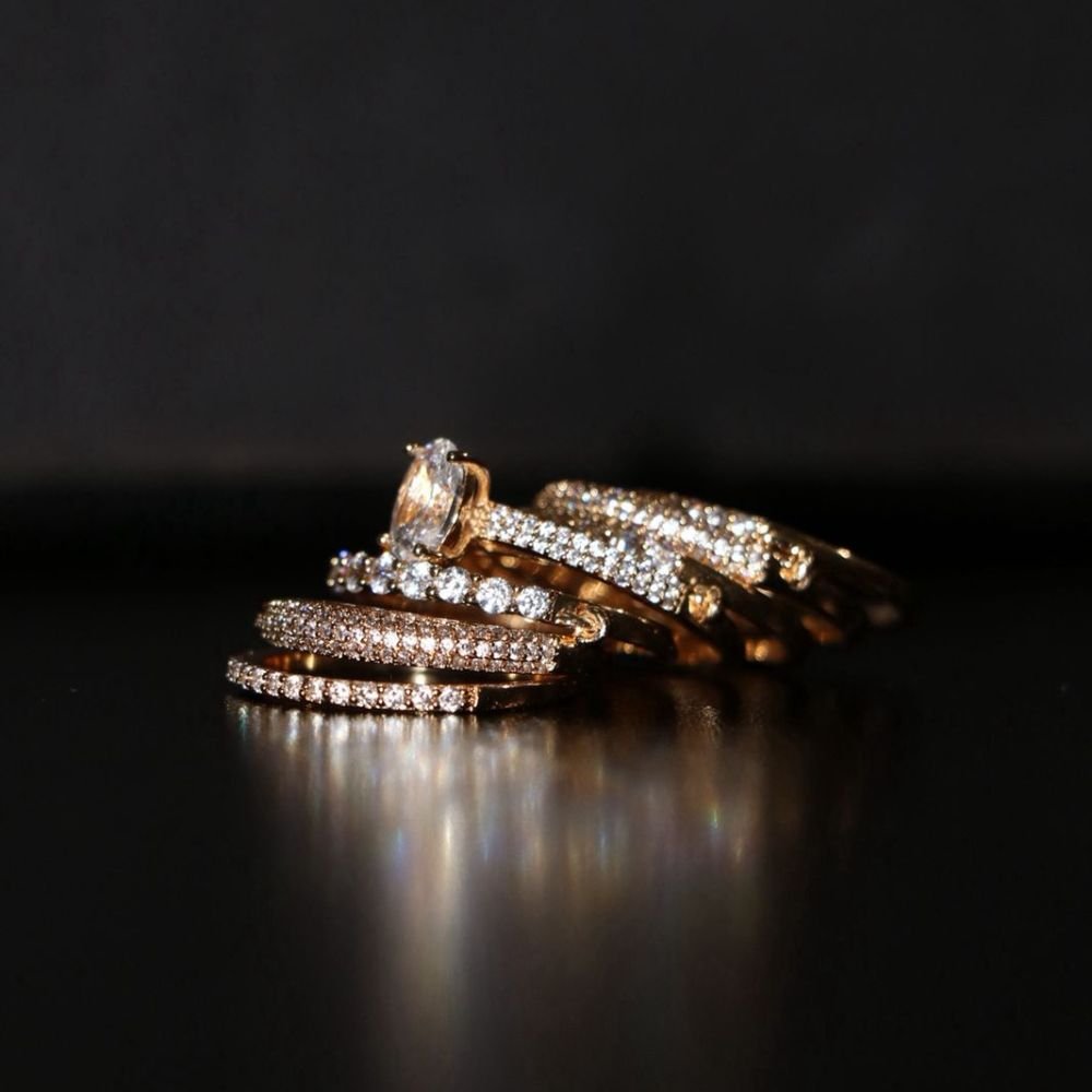 Anel Plume 7 Em 1 Sanfonado Cravejado Banho Ouro 18k