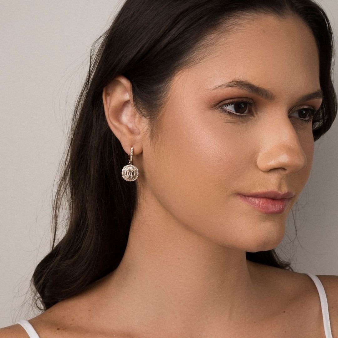 Brinco Plume Argola Earbling Cravejado Banho Ouro 18k