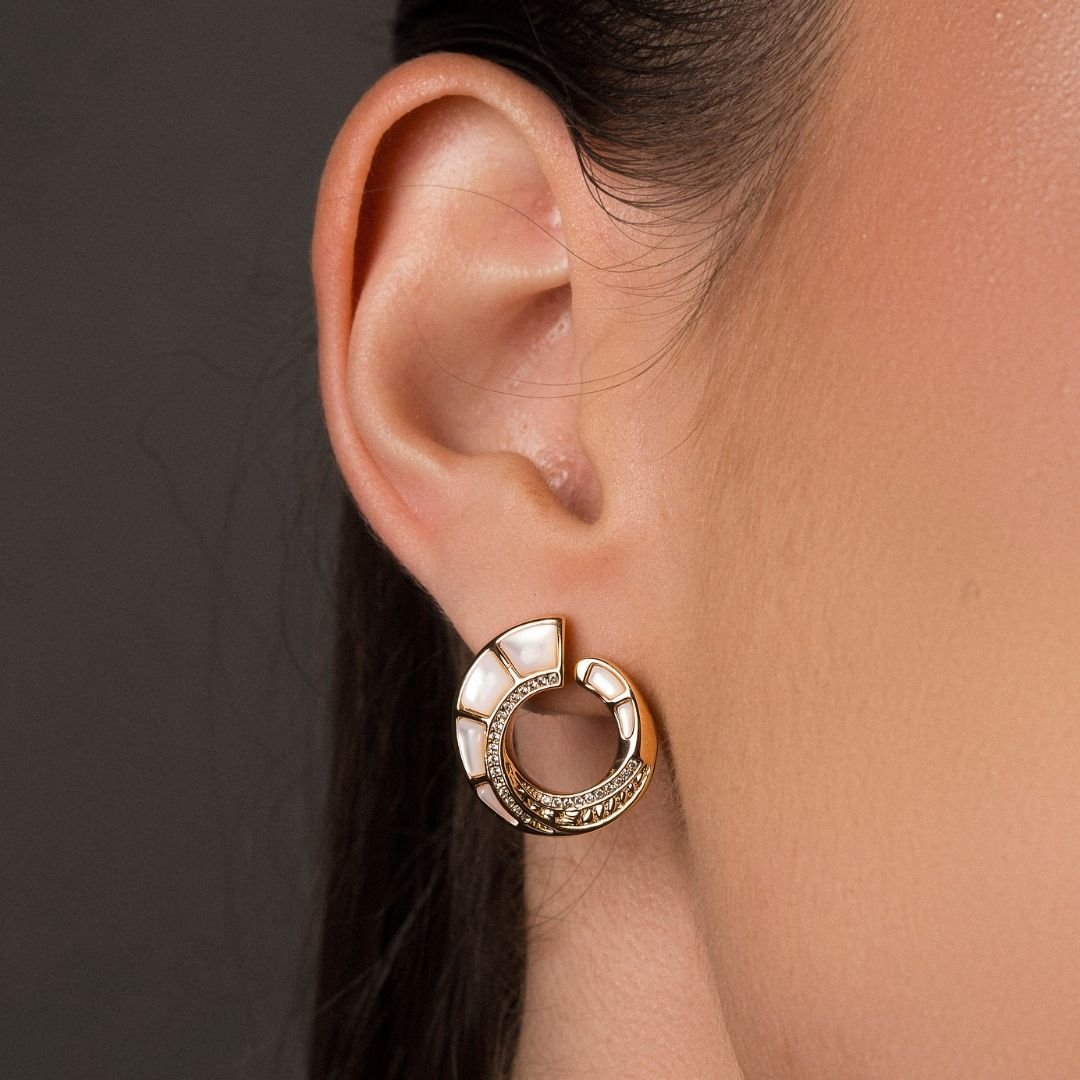 Conjunto Pilar Brinco + Anel Madreperola Banho Ouro 18k