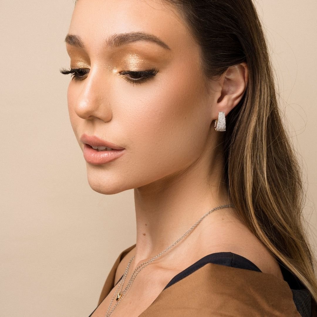 Brinco Pilar Argola Click Microzirconias Banho Ouro 18k